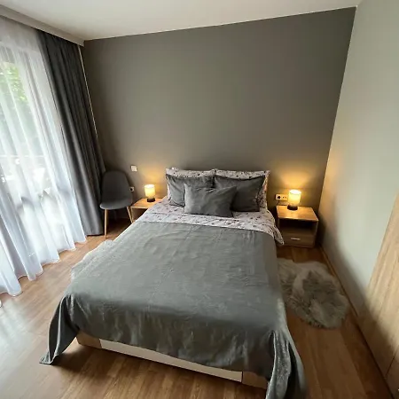 Mh Apartman *